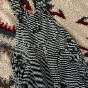Oshkosh B’gosh 5t overalls